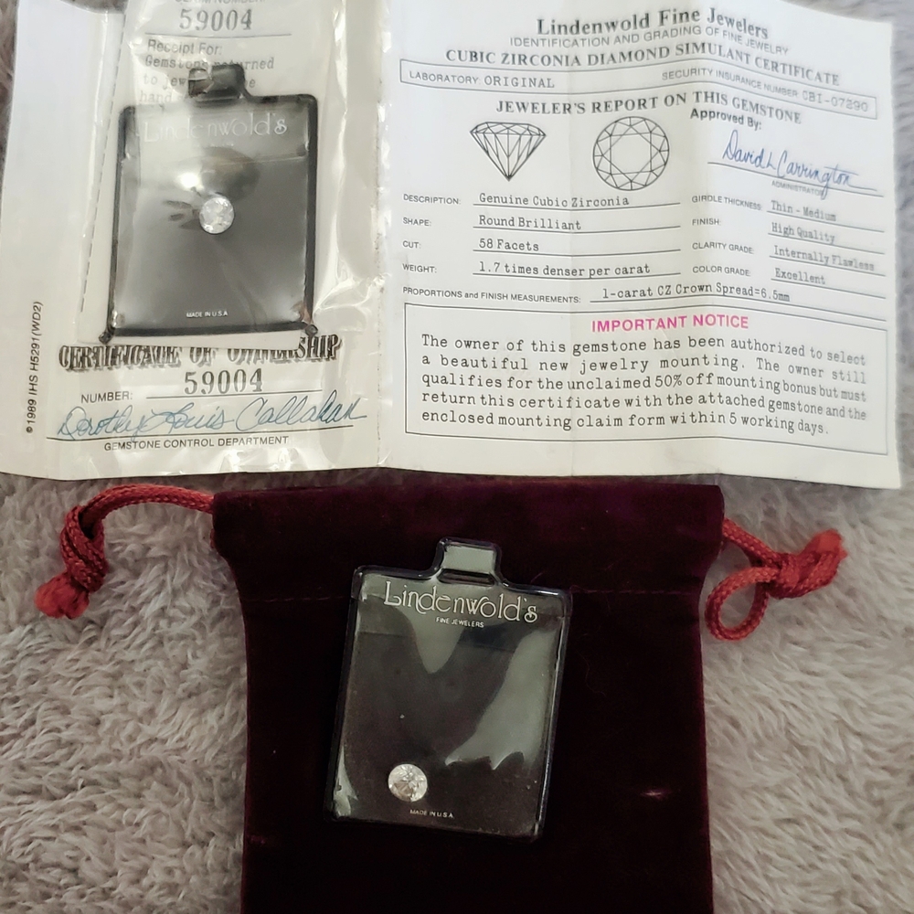 Vintage Lindenwold Fine Jewelry 1 Ct. Cubic Zirconia. 1989